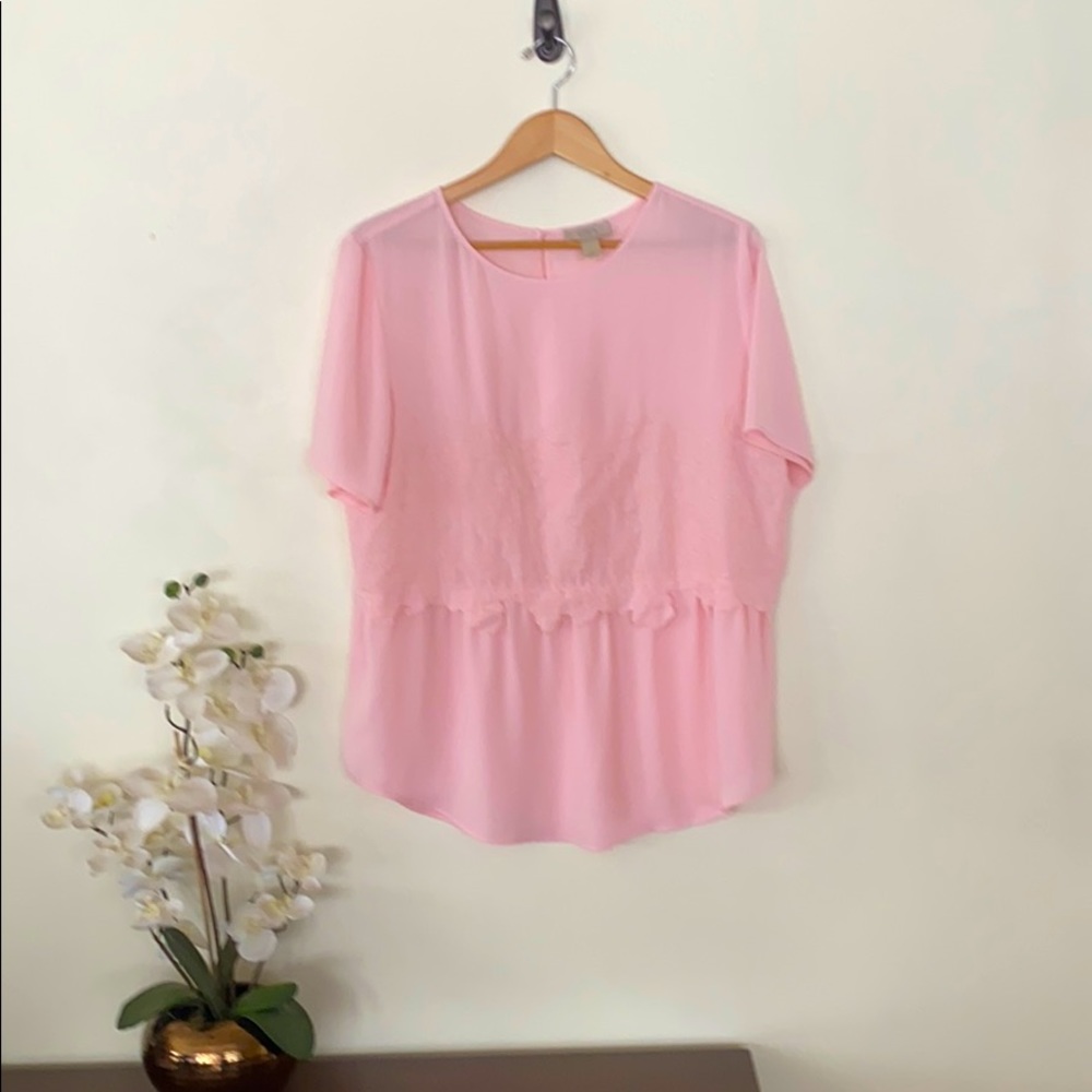 🌸LOFT Elegant Blouse Size L floral mid layer! 🌸